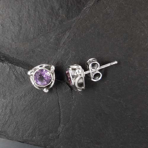 Amethyst - Ohrstecker Dreieck
