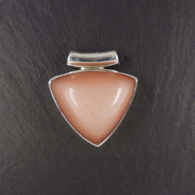 Rosa Mondstein Anhänger (S9)