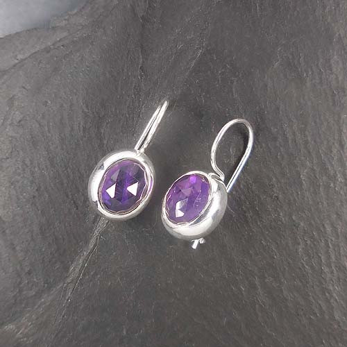 Ohrringe mit Amethyst (TOo cab)