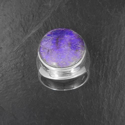 Sugilith Ring Oval