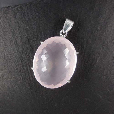 Rosenquarz Anhänger Oval Facettiert