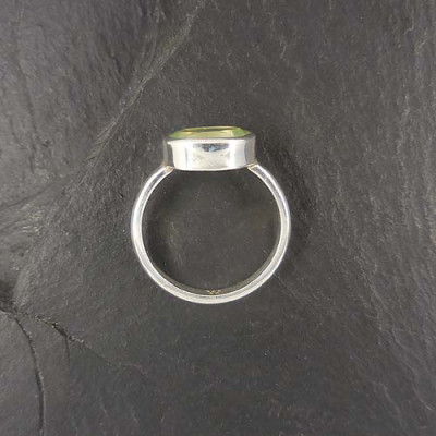 Prehnit Ring Oval