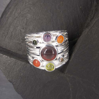 Granat Ring mit Amethyst, Karneol, Peridot und Rauchquarz