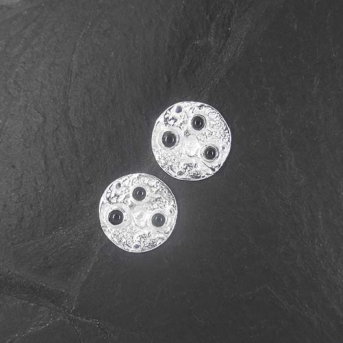 Onyx Ohrstecker 3 Steine Rund