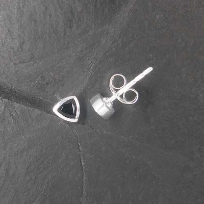 Onyx - Ohrstecker Dreieck