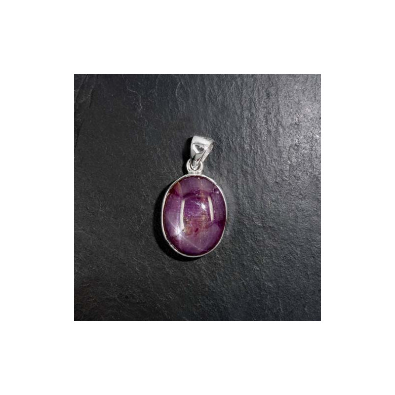 Sternrubin Anhänger Oval