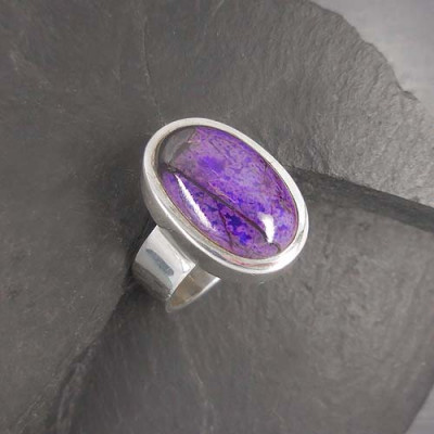 Sugilith Ring Oval