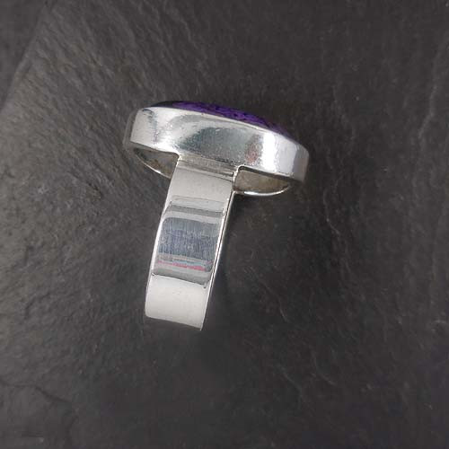 Sugilith Ring Oval