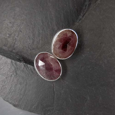Rubin Korund Ohrstecker Oval