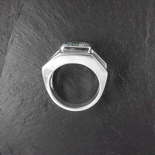 Blautopas Ring Eckig