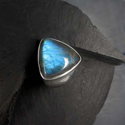Labradorit Ring Dreieck