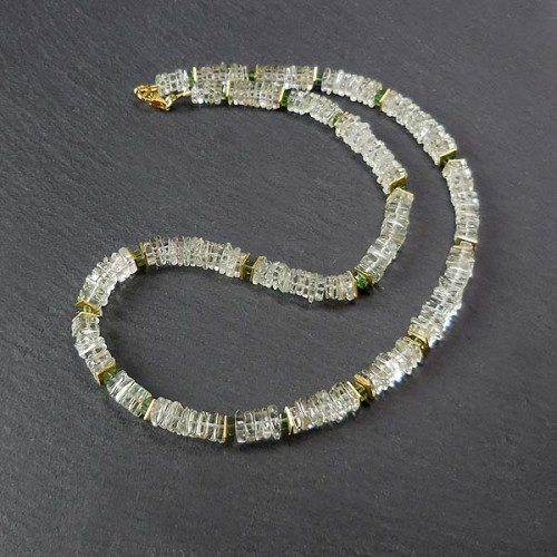 Prasiolith Kette mit Fluorit und Goldelementen