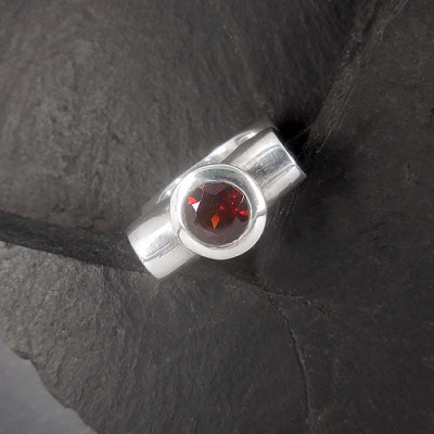 Granat - Ring