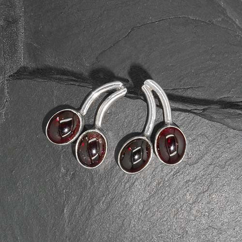 Granat Ohrstecker Kirsche