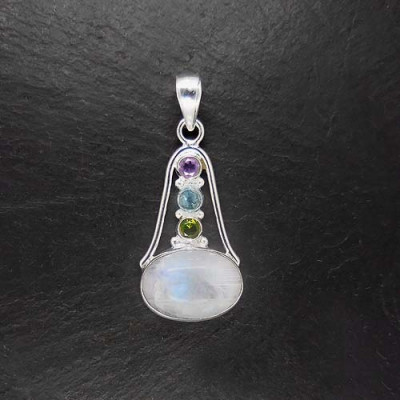 Mondsteinanhänger mit Amethyst, Blautopas und Peridot