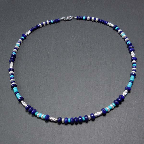 Lapis Lazuli Kette mit Türkis-, Süßwasser- und Silberperlen