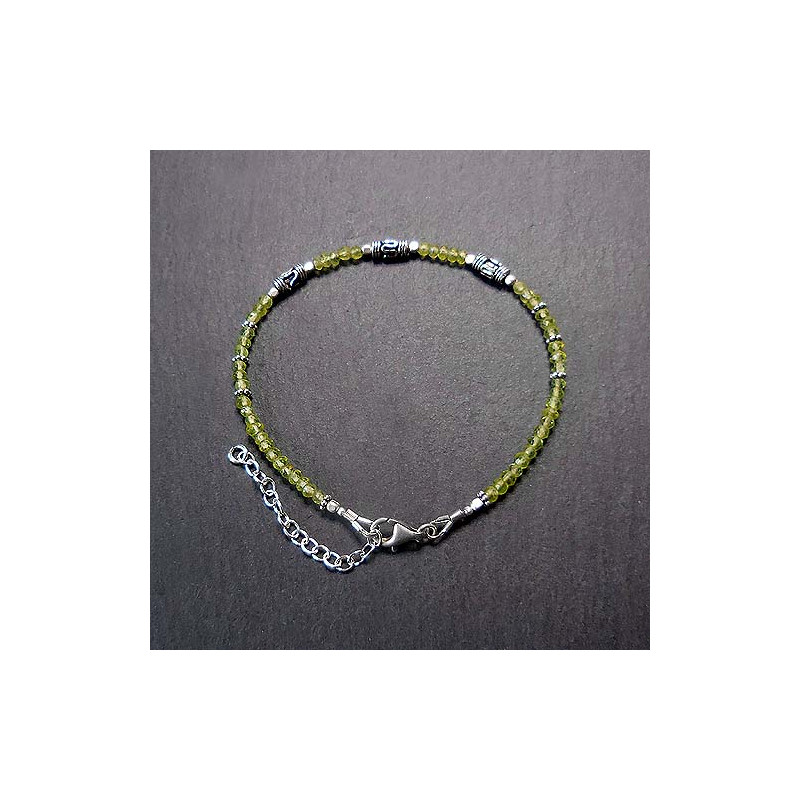 Peridot Armband mit Silberperlen