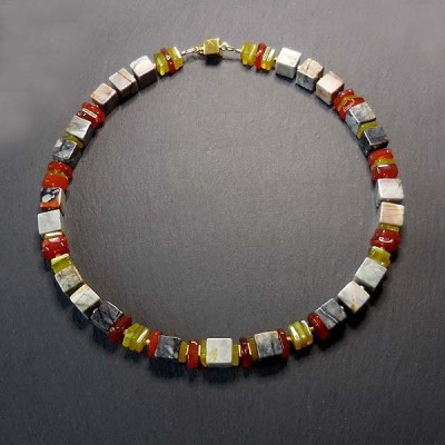 Jaspis Kette mit Karneol und Serpentin