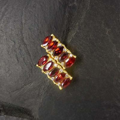 Granat Ohrstecker Vergoldet