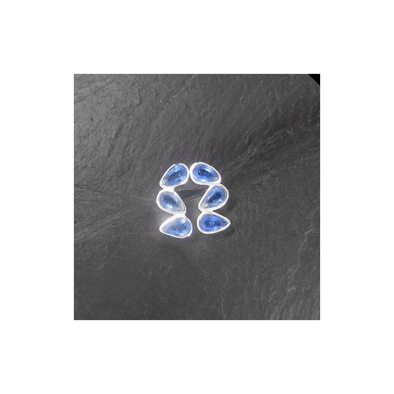 Kyanit Ohrstecker 3 Steine