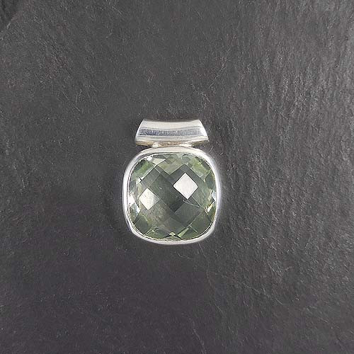 Anhänger mit Prasiolith (S9)