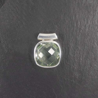 Anhänger mit Prasiolith (S9)