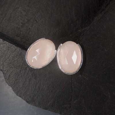 Rosenquarz Ohrstecker Oval Facettiert