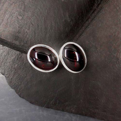 Granat Ohrstecker Cabochon
