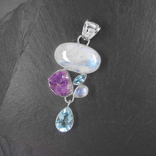 Mondsteinanhänger mit Amethyst und Blautopas
