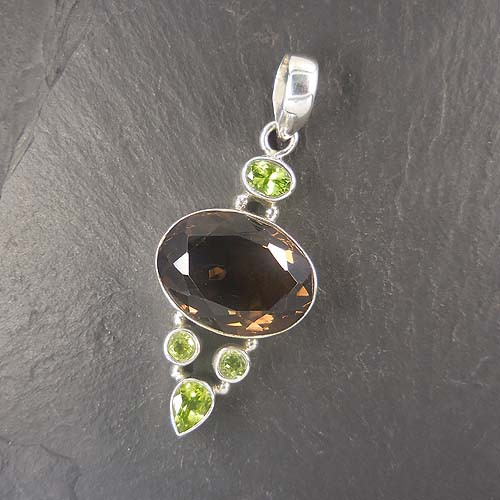 Rauchquarz Anhänger mit Peridot (VA5)