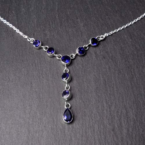 Iolit Collier