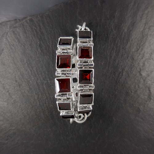 Granat Armband Eckig