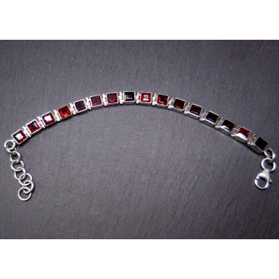 Granat Armband Eckig