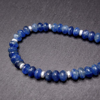 Kyanit Kette mit Silberperlen