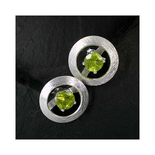 Peridot Ohrstecker