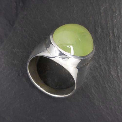 Prehnit Ring oval