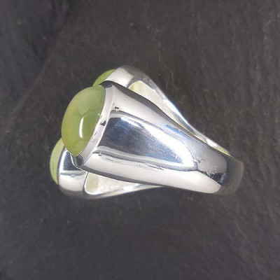 Pehnit Ring 3 Steine