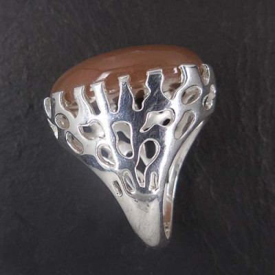 Rosa Mondstein Ring oval