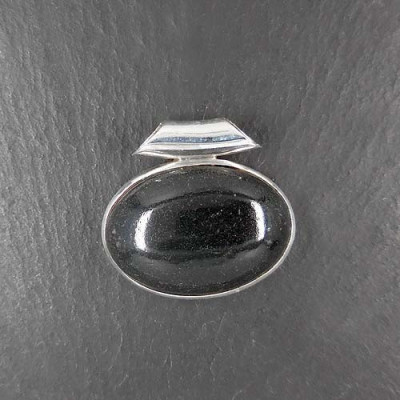 Schwarzer Turmalinanhänger (Schörl), oval