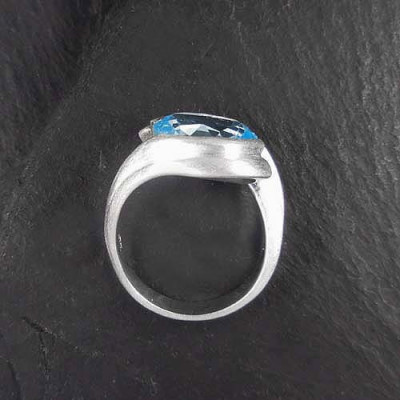 Blautopas Ring