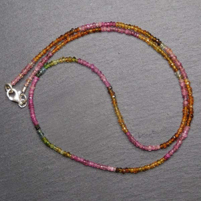Lapis Lazuli Kette mit Süsswasserperlen