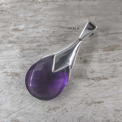 Anhänger mit Amethyst