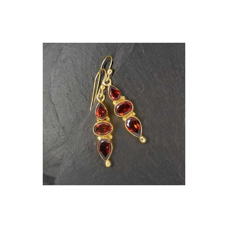 Granat Ohrringe mit Süßwasserperle vergoldet