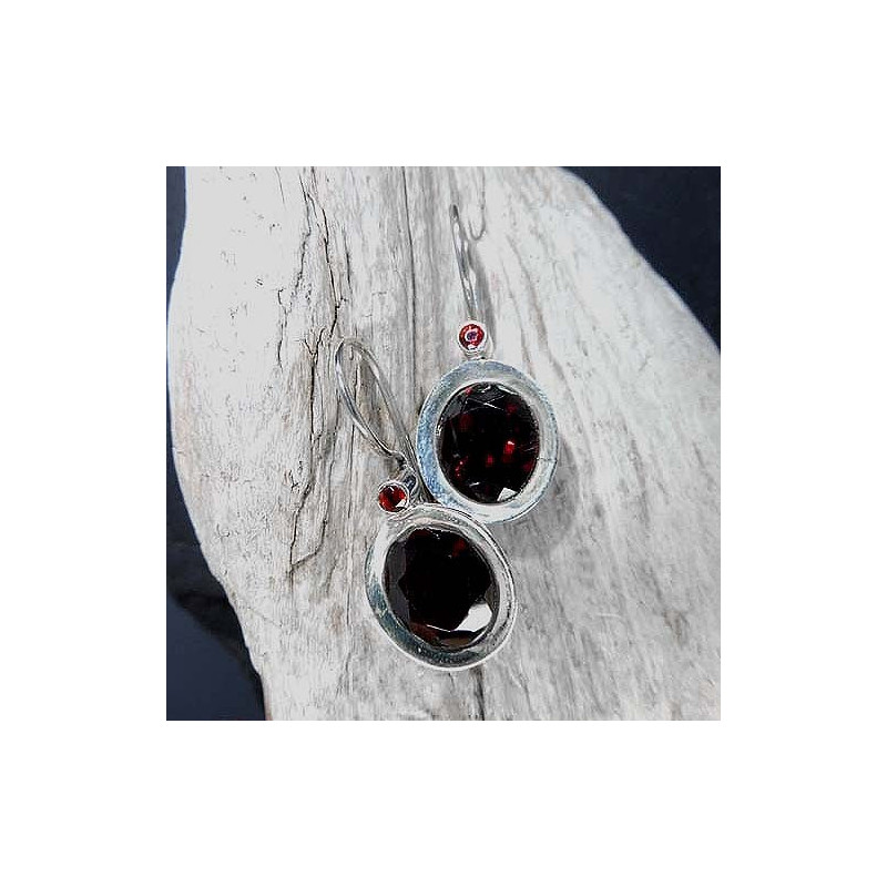 Granat Ohrringe mit 2 Steinen