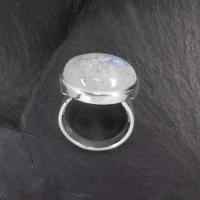 Mondstein Ring oval