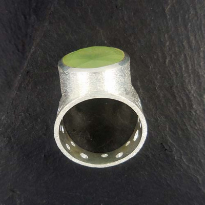 Prehnit Ring Oval Mattiert