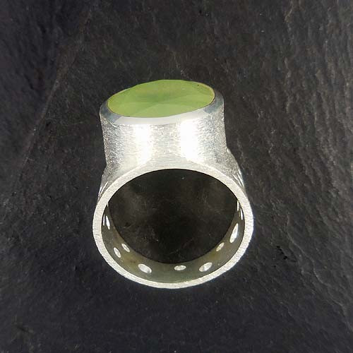 Prehnit Ring Oval Mattiert