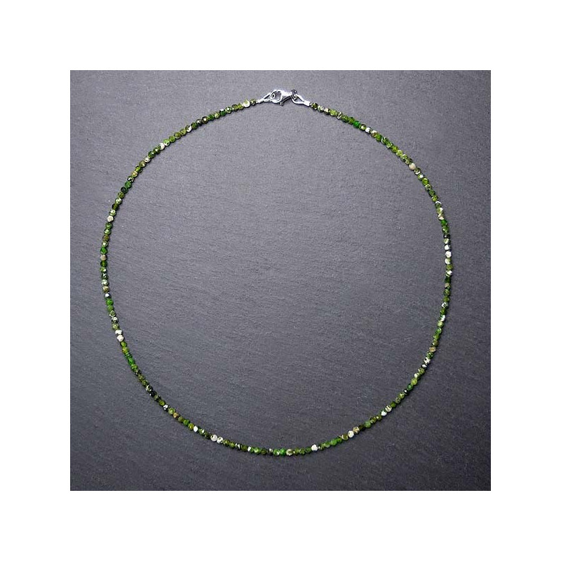 Chromdiopsid-Kette